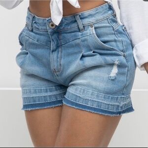 Premium denim CABANA’S Colombian shorts.